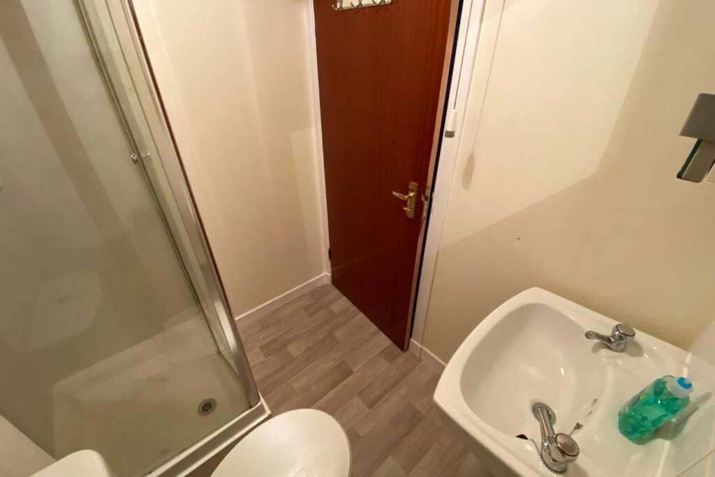 Cosy Central Apartment In Historic Dunkeld Bagian luar foto