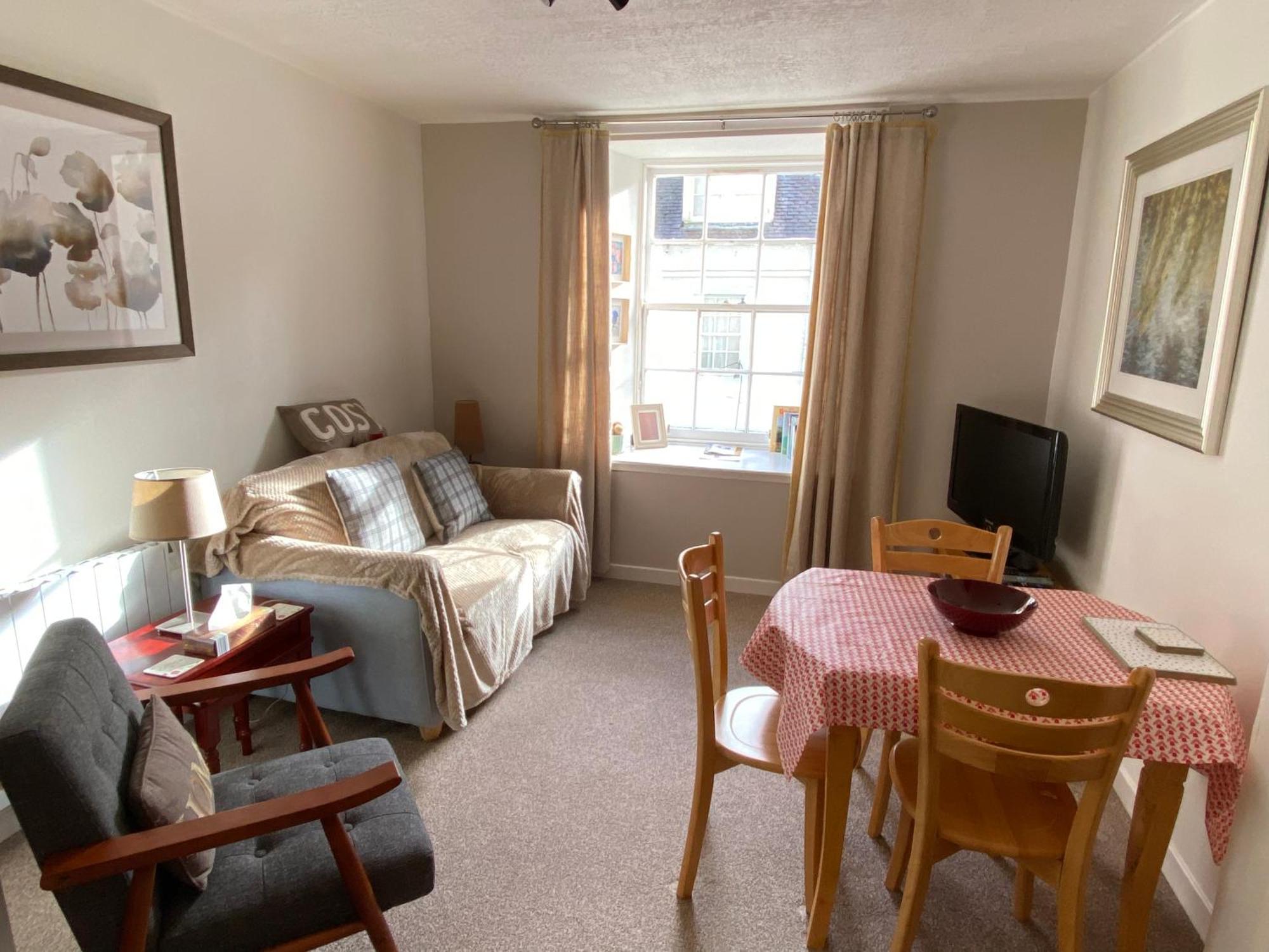Cosy Central Apartment In Historic Dunkeld Bagian luar foto